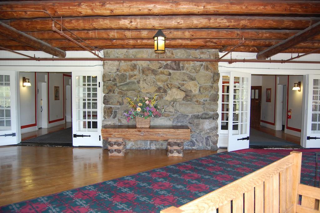 Glacier Park Lodge East Glacier Park Village Екстериор снимка